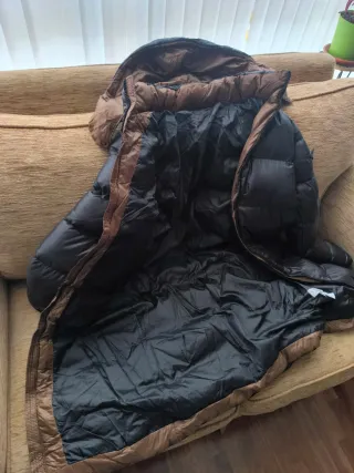 Chaqueta larga plumífero negra hombre