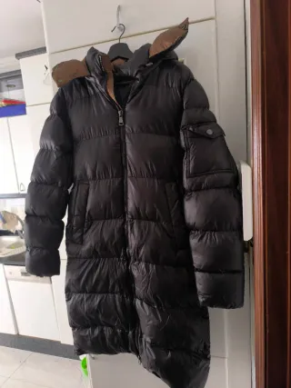 Chaqueta larga plumífero negra hombre