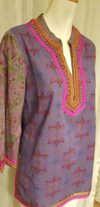 Túnica Devernois bordada