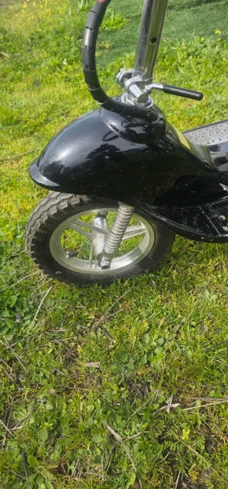 Patinete eléctrico con asiento