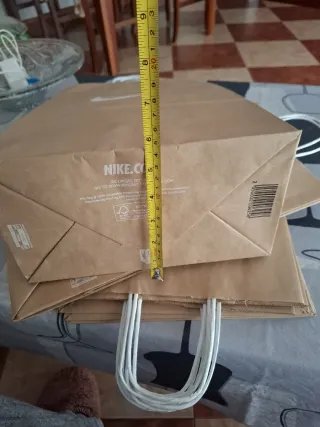 Bolsas de papel Nike nuevas 40x26