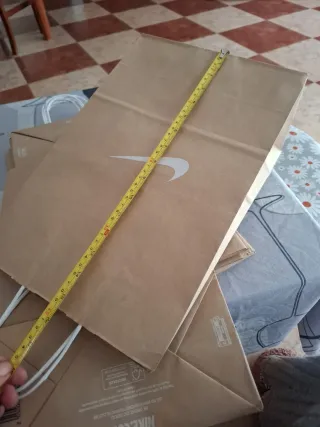 Bolsas de papel Nike nuevas 40x26