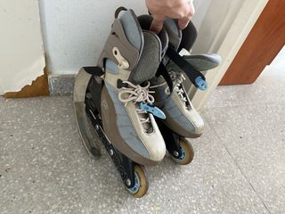 Patines Oxelo negros con detalles rosas