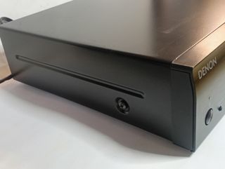 Denon DCD-F109 CD Player con USB