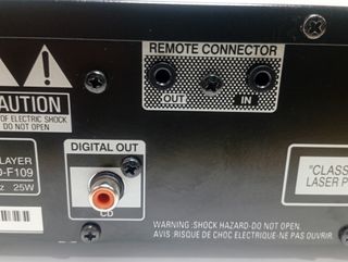 Denon DCD-F109 CD Player con USB