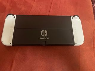 Nintendo Switch OLED con Animal Crossing