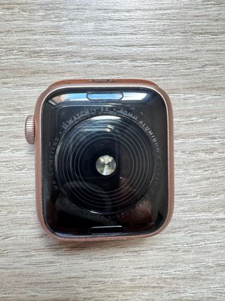 Apple Watch SE 40mm GPS Rose Gold