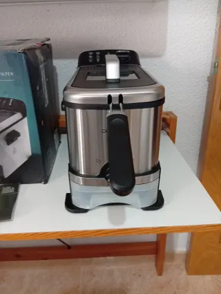 Freidora de aceite con deposito