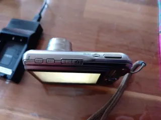 Cámara Casio Exilim EX-S770 + Cargador + Tarjeta