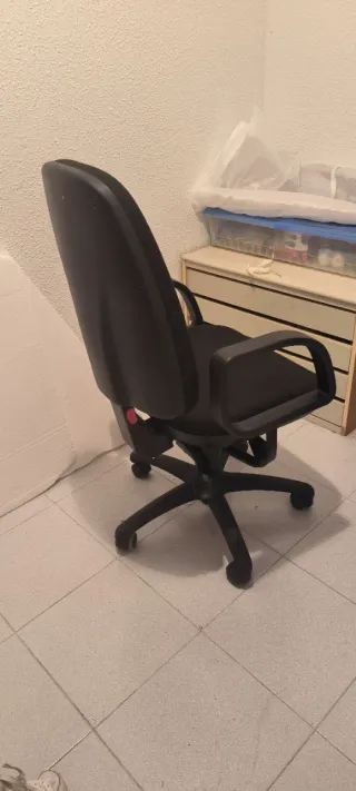 Silla de estudio negra