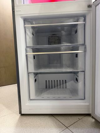 NEVERA GRUNDIG NOFROST INOX SEGUNDAMANO