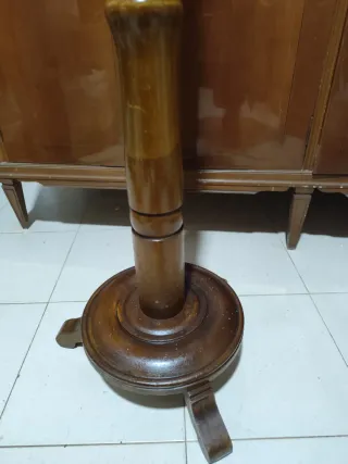 Perchero de madera vintage