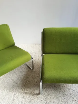 Butaca baja cantilever. Vintage, 70s.