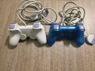 PlayStation PSone + 2 joystick