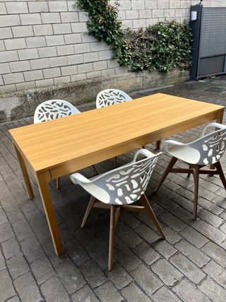Mesa Comedor IKEA + 4 Sillas Blancas