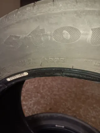 Neumático de coche firestone