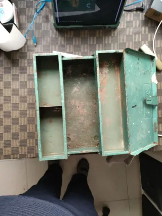 Caja herramientas antigua Ale turquesa