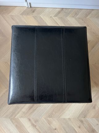 Puff individual de piel negro