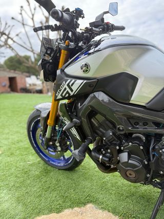 YAMAHA MT-09 SP