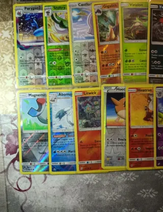 Lote de 30 Cartas Pokémon  Holo/Reverse ORIGINALES