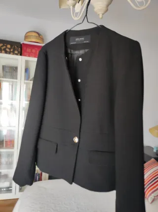 Chaqueta Zara Negra