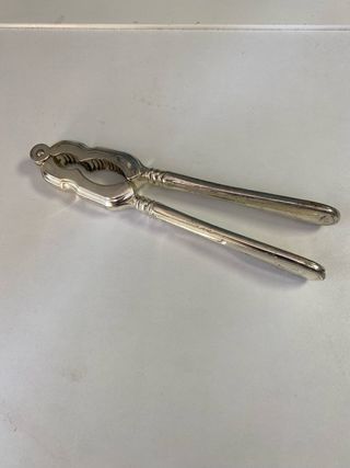 Schiaccianoci placcato argento