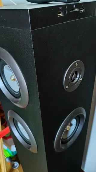 Energy Sistem Tower 8 Altavoces