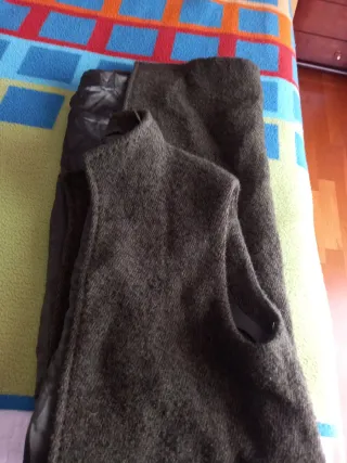 Chaleco largo Zara verde oliva