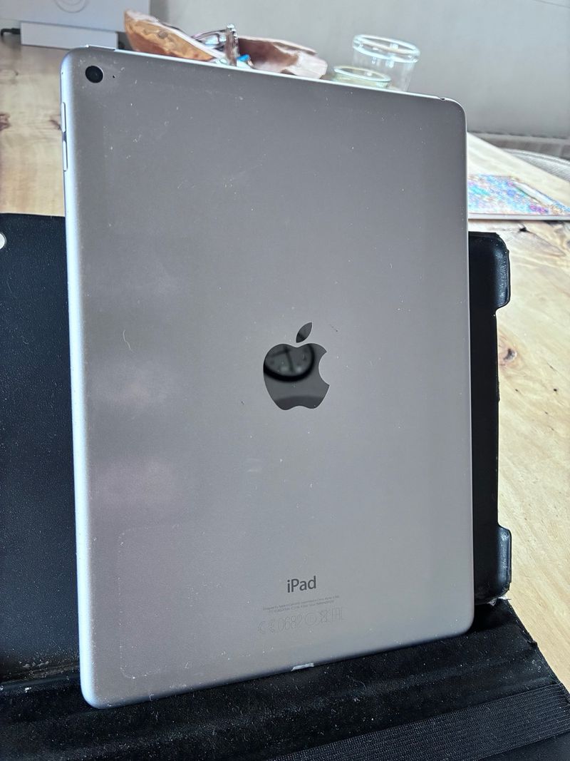 Apple iPad Air 2 32GB Gris/Plata afbeelding 2