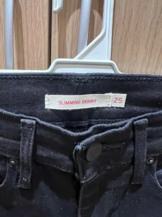 Pantalón vaquero Levi's negro