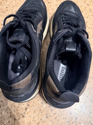 Zapatillas Mustang Hombre Negras y Grises