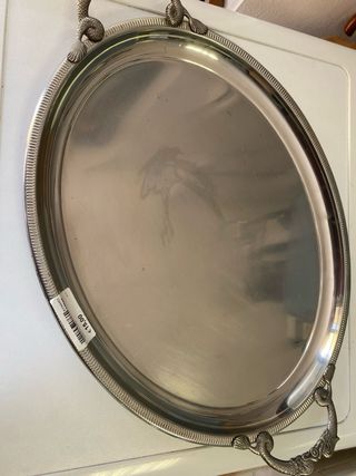 Vassoio ovale in metallo con manici