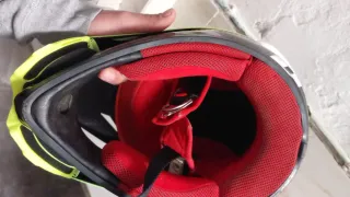 Casco de moto DND con gafas