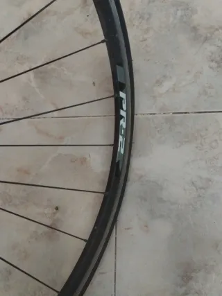 Llanta Giant ETRTO 622x14