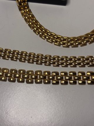 Conjunto de collar y pulsera dorados