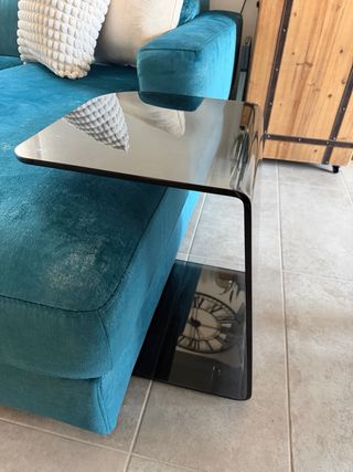 Tavolino in vetro fumé nero poltrone sofà