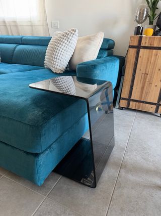 Tavolino in vetro fumé nero poltrone sofà