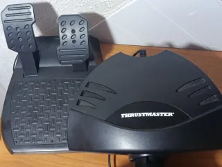 Volante Ferrari GT Experience Thrustmaster