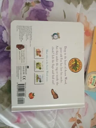 Fox's Socks (Tales From Acorn Wood)