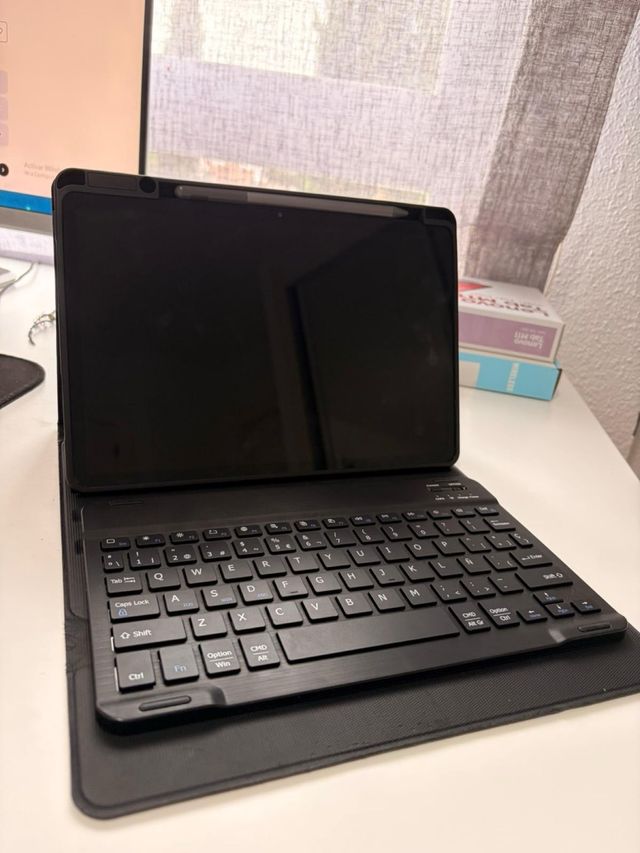 Lenovo Tab M11 8GB Negro + Teclado