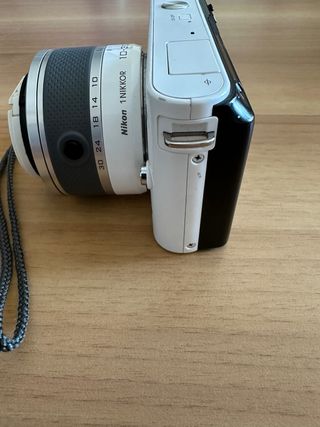 Nikon 1 J1 Fotocamera Digitale Bianca
