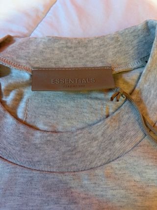 Camiseta Essential Talla M