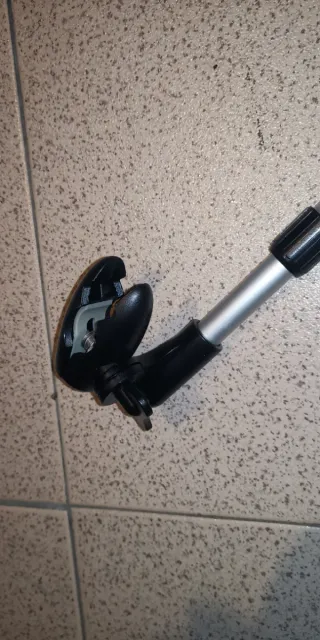 Soporte  extensible para paraguas.