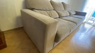 Sofá de tela beige para tapizar