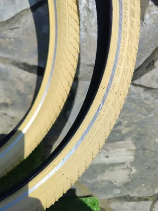 Cubiertas Schwalbe 28x2.00 Balloon