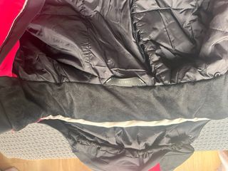 Giubbotto da sci rosso e nero