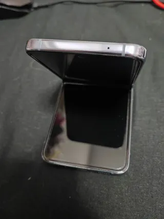 Samsung Galaxy Z Flip 4 (Pezzi di ricambio)