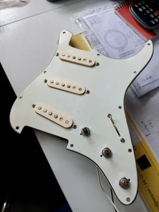 Pickguard Stratocaster 69 Custom Shop