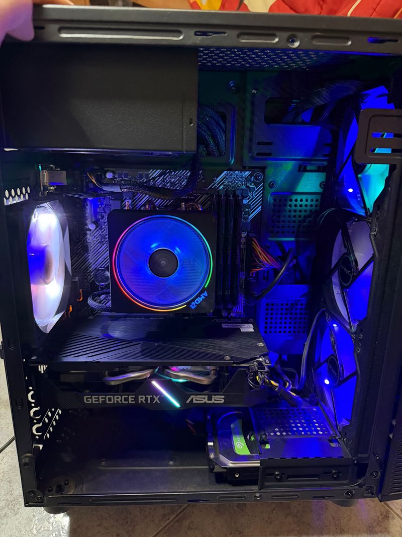 PC Gaming Ryzen 7 RTX 2060 Super 32GB RAM