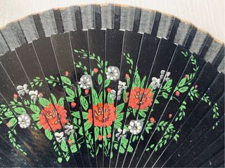 Abanico artesanal pintado a mano